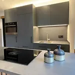 Lorenzoni, Cafe Konditorei Helmut Lorenzoni Apartment Kirchberg in Tirol