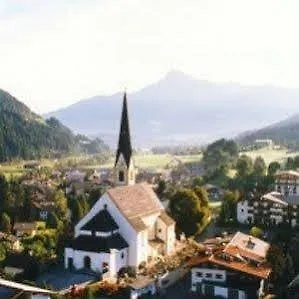 Lorenzoni, Cafe Konditorei Helmut Lorenzoni Апартаменты *