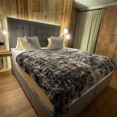 Апартаменты Lorenzoni, Cafe Konditorei Helmut Lorenzoni *