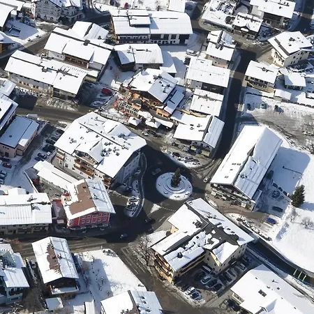 Апартаменты Lorenzoni, Cafe Konditorei Helmut Lorenzoni Кирхберг