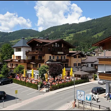 Апартаменты Lorenzoni, Cafe Konditorei Helmut Lorenzoni *