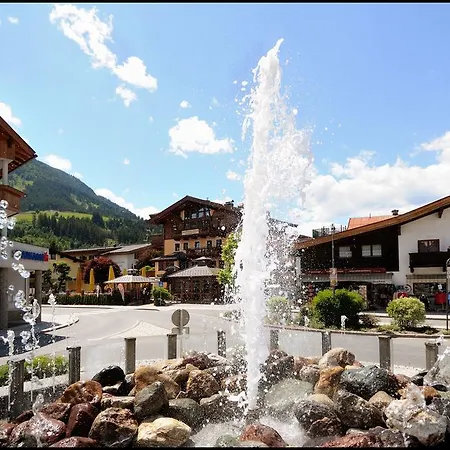 Lorenzoni, Cafe Konditorei Helmut Lorenzoni Апартаменты *