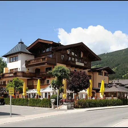 Апартаменты Lorenzoni, Cafe Konditorei Helmut Lorenzoni Кирхберг