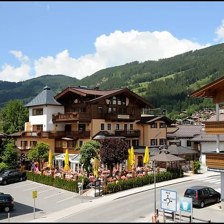 Lorenzoni, Cafe Konditorei Helmut Lorenzoni * Kirchberg in Tirol