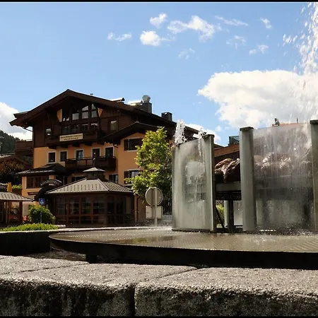 Апартаменты Lorenzoni, Cafe Konditorei Helmut Lorenzoni *