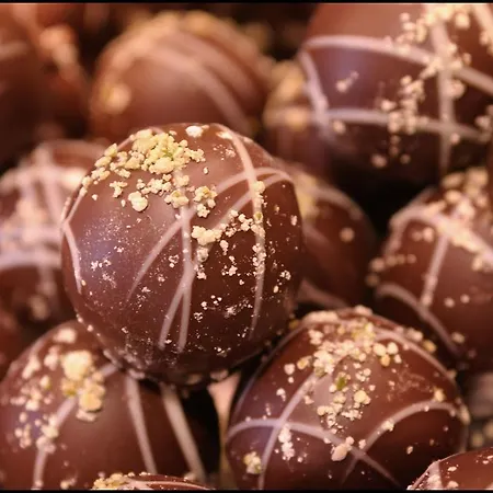 Апартаменты Lorenzoni, Cafe Konditorei Helmut Lorenzoni