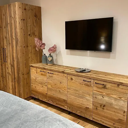 Lorenzoni, Cafe Konditorei Helmut Lorenzoni