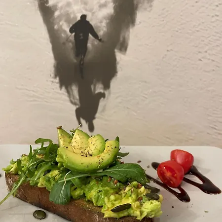 Lorenzoni, Cafe Konditorei Helmut Lorenzoni Apartment Kirchberg in Tirol