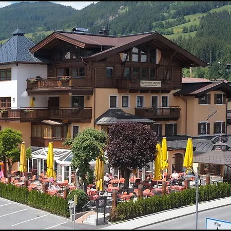 Lorenzoni, Cafe Konditorei Helmut Lorenzoni Appartement