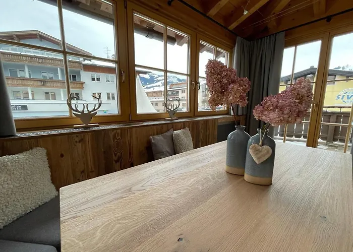 Apartmán Lorenzoni, Cafe Konditorei Helmut Lorenzoni