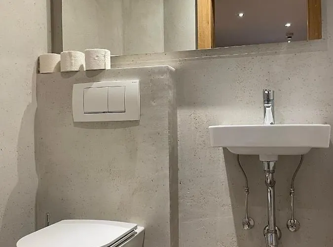 Lorenzoni, Cafe Konditorei Helmut Lorenzoni Lägenhet *