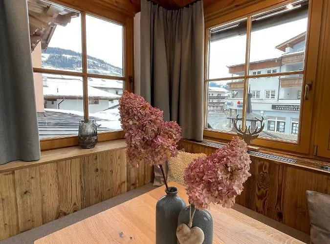 Lägenhet Lorenzoni, Cafe Konditorei Helmut Lorenzoni Kirchberg in Tirol