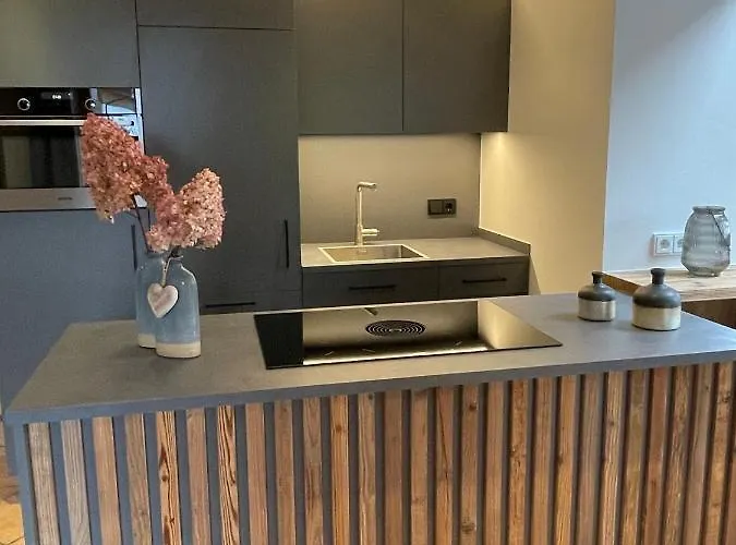 Apartment Lorenzoni, Cafe Konditorei Helmut Lorenzoni Kirchberg in Tirol