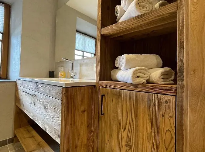 Apartment Lorenzoni, Cafe Konditorei Helmut Lorenzoni Kirchberg in Tirol