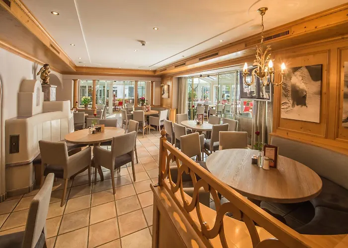 Lorenzoni, Cafe Konditorei Helmut Lorenzoni Apartment Kirchberg in Tirol