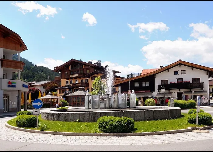 Lorenzoni, Cafe Konditorei Helmut Lorenzoni Apartmán Kirchberg in Tirol