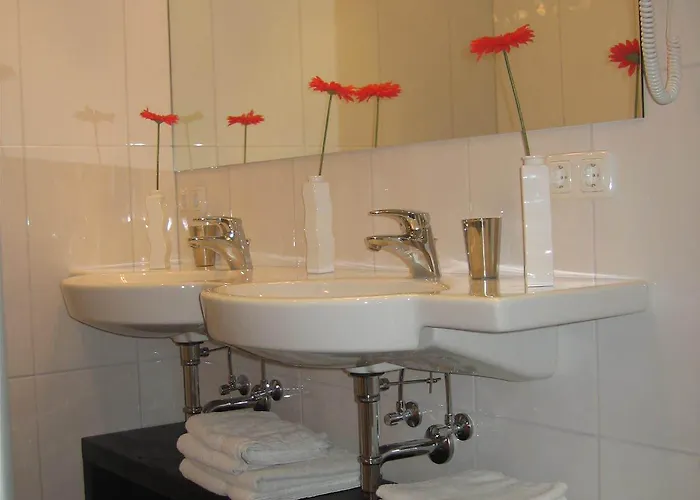 Apartment Lorenzoni, Cafe Konditorei Helmut Lorenzoni Kirchberg in Tirol