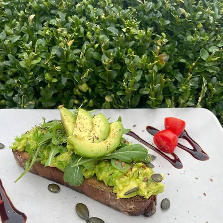 Apartment Lorenzoni, Cafe Konditorei Helmut Lorenzoni Kirchberg in Tirol