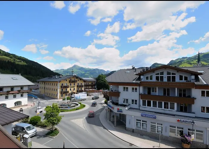 Apartment Lorenzoni, Cafe Konditorei Helmut Lorenzoni