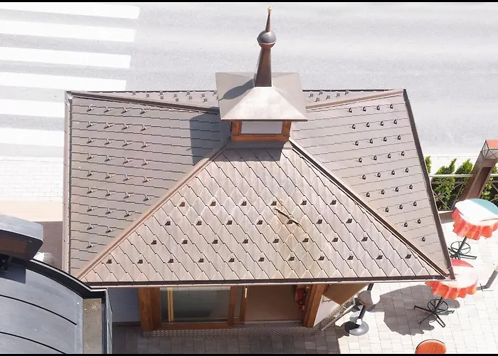 Lorenzoni, Cafe Konditorei Helmut Lorenzoni Kirchberg in Tirol