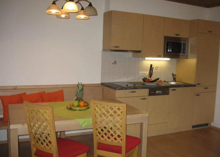 Lorenzoni, Cafe Konditorei Helmut Lorenzoni Kirchberg in Tirol