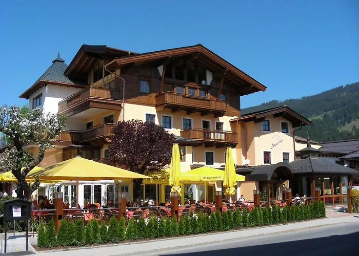 Apartment Lorenzoni, Cafe Konditorei Helmut Lorenzoni *